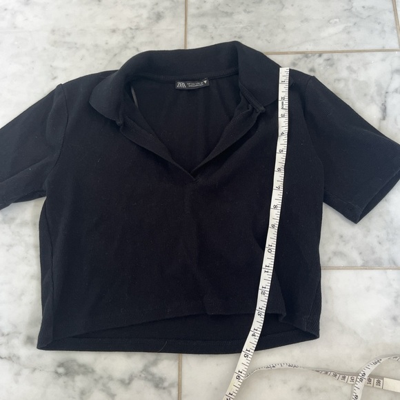 Zara Black cropped Short Sleeve Collared Shirt. Runs small. - Picture 4 of 5